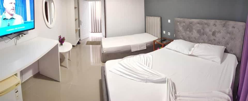 Hotel Elisabet Sarandë Eksteriør bilde