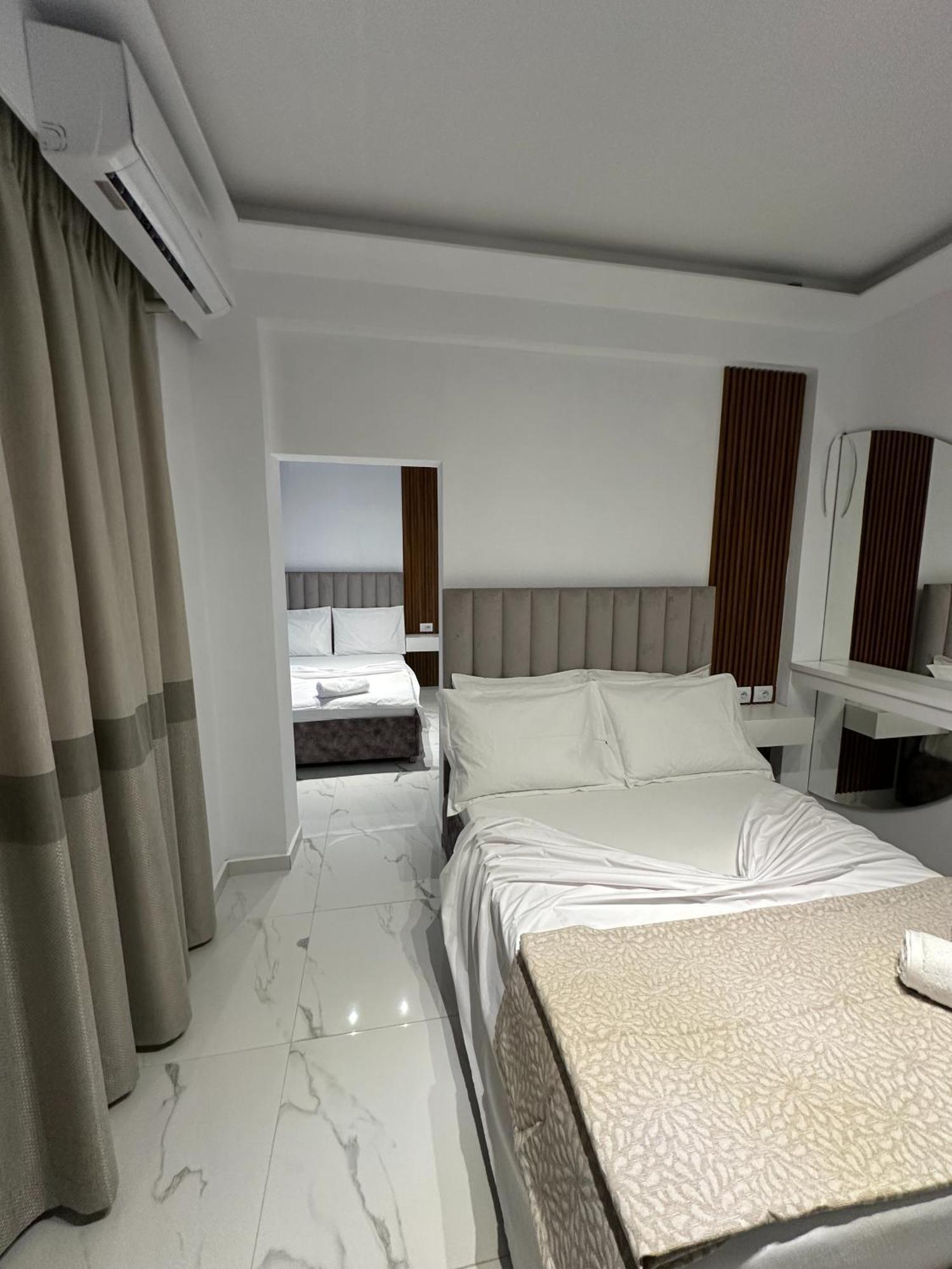 Hotel Elisabet Sarandë Eksteriør bilde