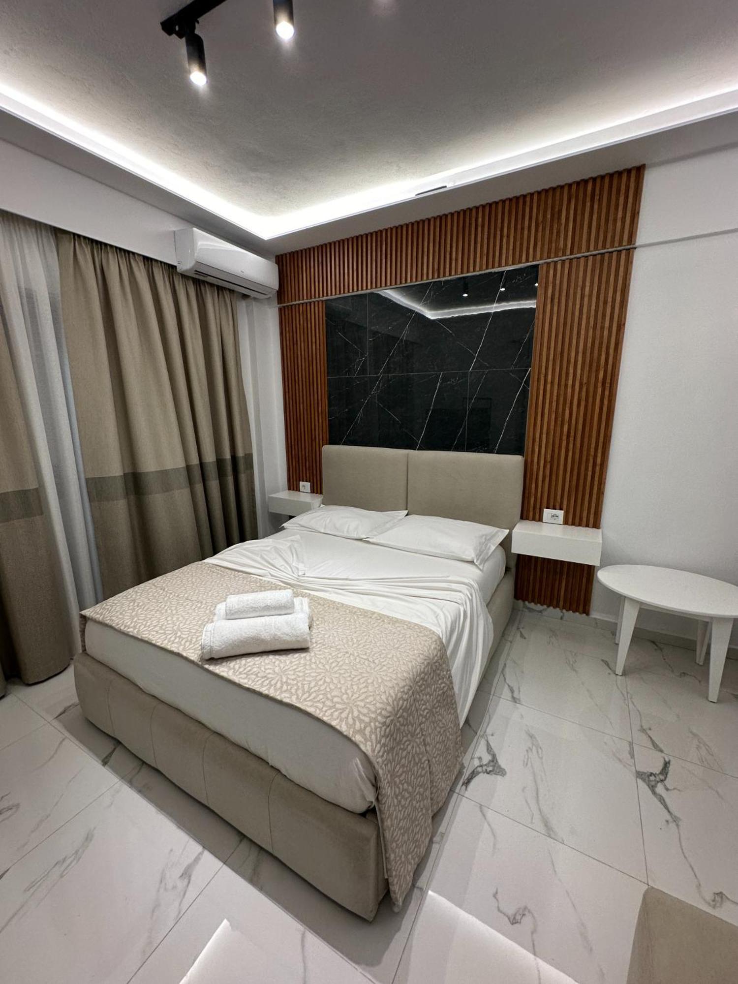 Hotel Elisabet Sarandë Eksteriør bilde