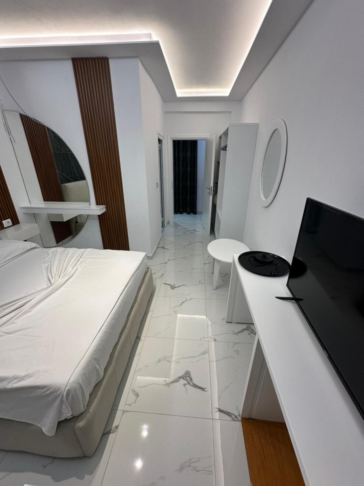 Hotel Elisabet Sarandë Eksteriør bilde