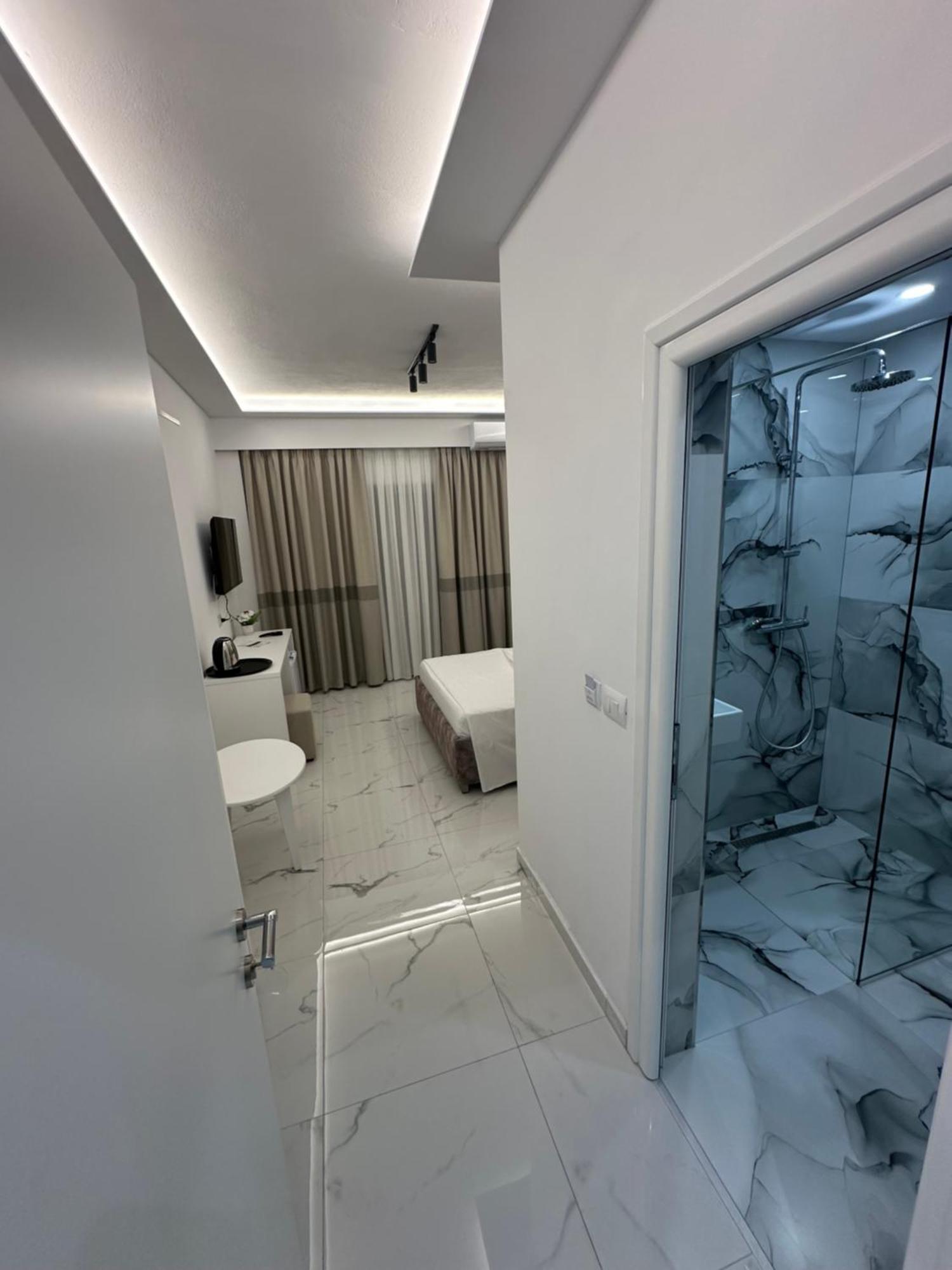 Hotel Elisabet Sarandë Eksteriør bilde
