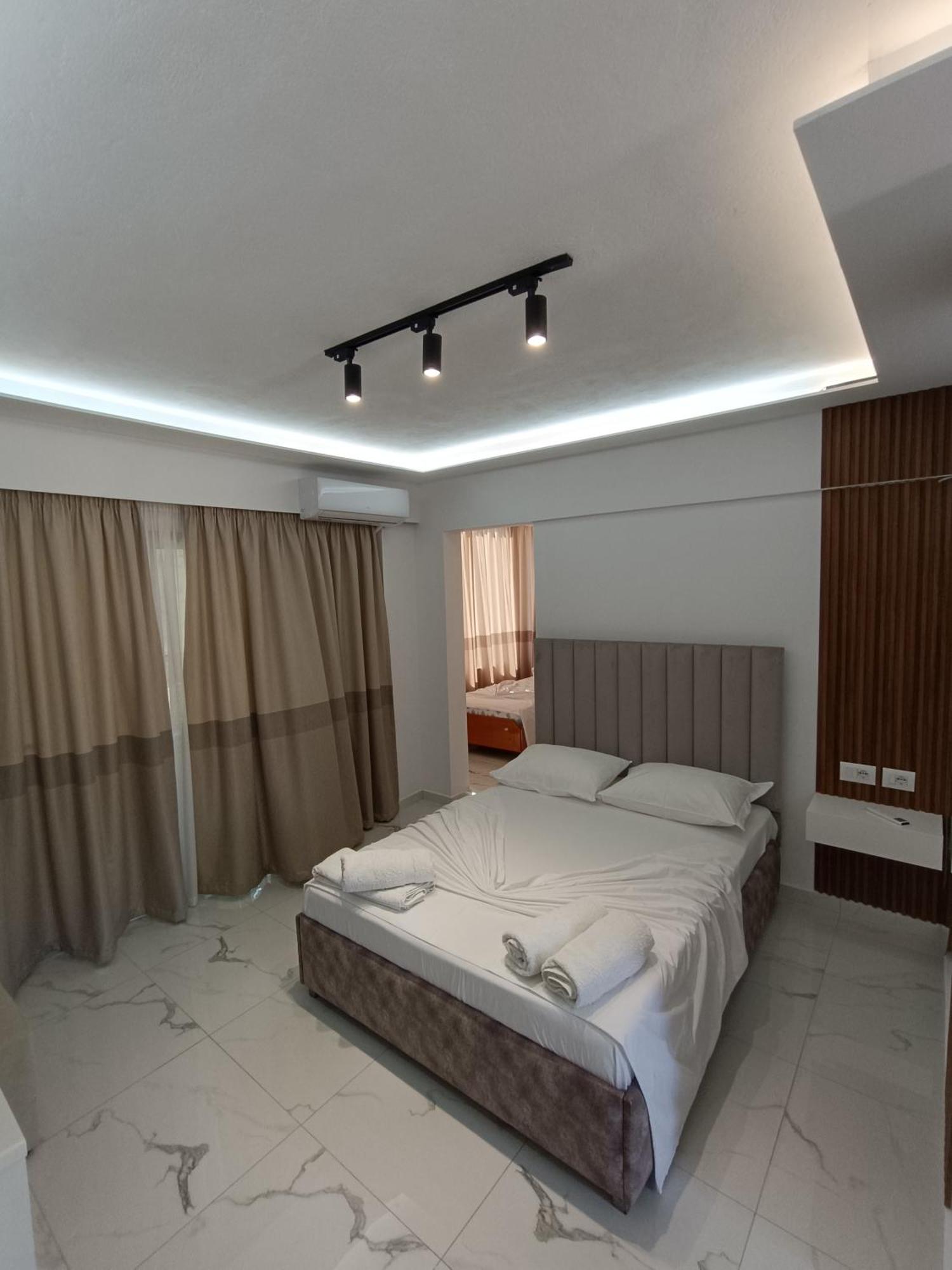 Hotel Elisabet Sarandë Eksteriør bilde